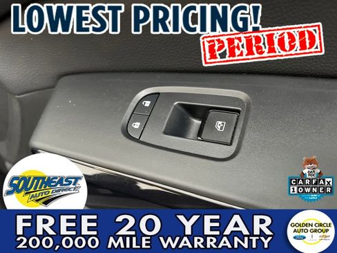 Used 2025 Nissan Pathfinder SV image 25