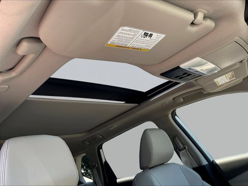 Certified 2023 Nissan Rogue SL AWD/4WD image 28