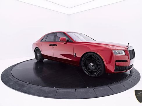 Used 2024 Rolls-Royce Ghost AWD/4WD image 18