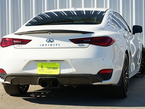 Used 2021 INFINITI Q60 3.0t Luxe w/ Essential Package image 4