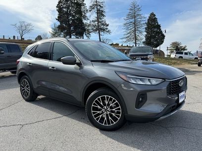 New 2026 Ford Escape SE