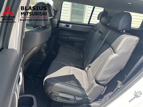 Used 2025 Hyundai Santa Fe SEL FWD image 37