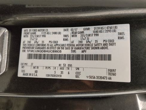 Used 2017 Ford Escape SE w/ Equipment Group 201A AWD/4WD image 33