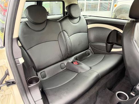 Used 2013 MINI Cooper Clubman FWD image 17