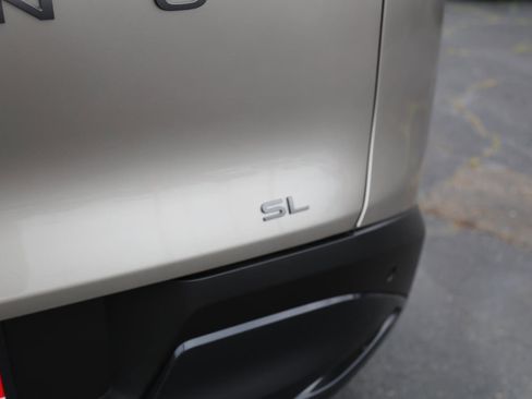 New 2025 Nissan Murano SL image 14