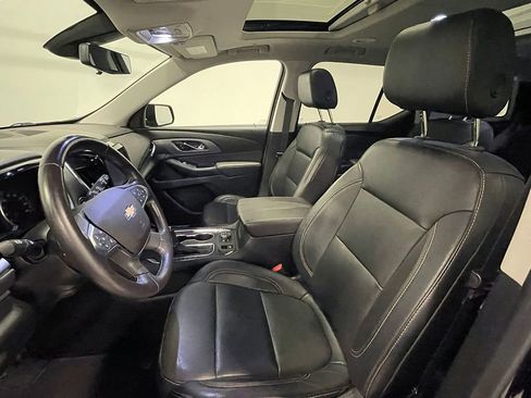 Used 2019 Chevrolet Traverse Premier w/ Redline Edition AWD/4WD image 3