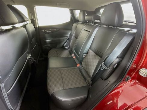 Certified 2022 Nissan Rogue Sport SV w/ Technology Package image 24