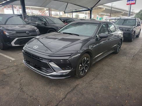 Used 2025 Hyundai Sonata SEL image 1