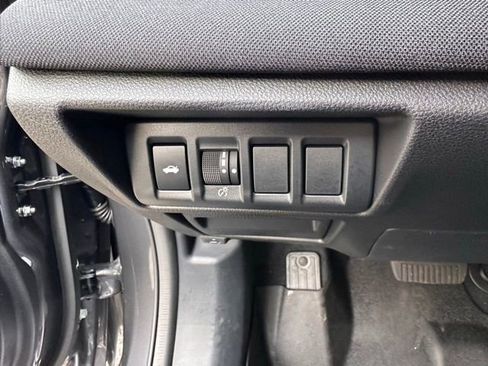 Used 2025 Subaru Legacy Premium image 17