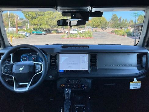 New 2025 Ford Bronco 4-Door w/ Sasquatch Package image 40