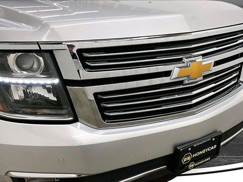 Used 2020 Chevrolet Tahoe Premier AWD/4WD image 32