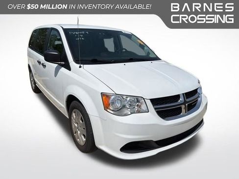 Used 2019 Dodge Grand Caravan SE FWD image 1