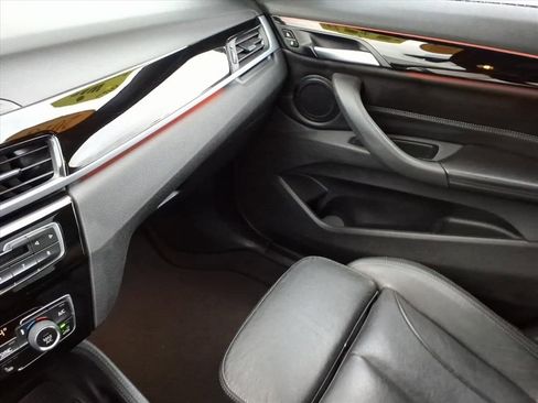 Used 2018 BMW X1 xDrive28i image 37