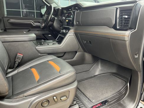 Used 2024 GMC Sierra 2500 AT4 w/ AT4 Preferred Package AWD/4WD image 16