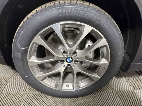 New 2026 BMW X5 xDrive40i w/ Climate Comfort Package image 10