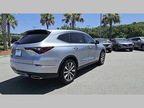 Certified 2026 Acura MDX w/ Technology Package FWD image 24