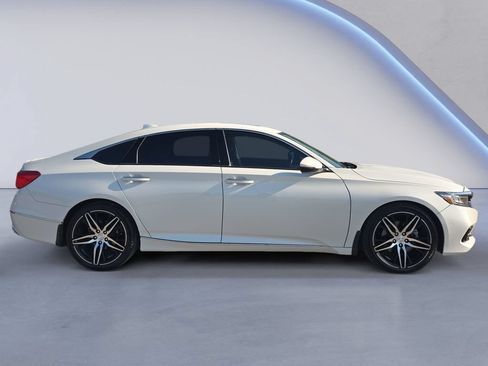Used 2022 Honda Accord Touring image 7