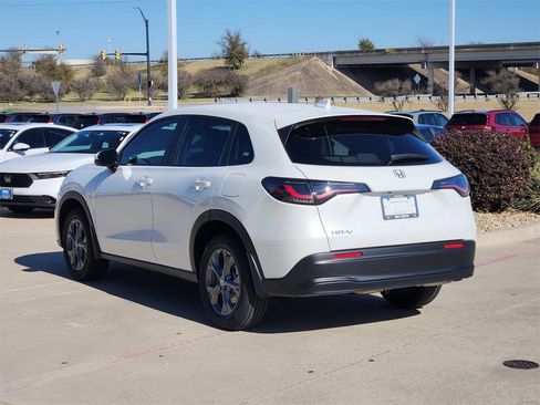 New 2026 Honda HR-V LX image 4