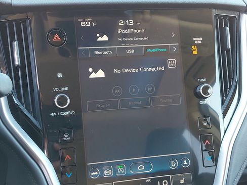 Used 2025 Subaru Outback Onyx Edition image 22