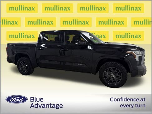 Used 2023 Toyota Tundra Platinum AWD/4WD image 2