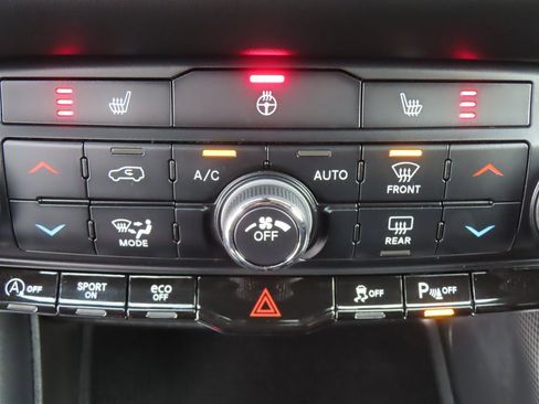 Certified 2024 Dodge Durango GT image 7