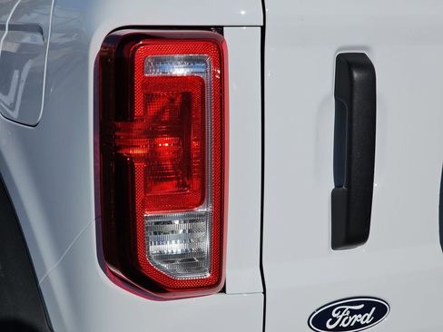 New 2026 Ford Bronco 4-Door image 39