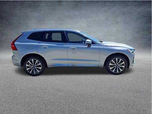 Certified 2023 Volvo XC60 B5 Plus w/ Climate Package AWD/4WD image 9