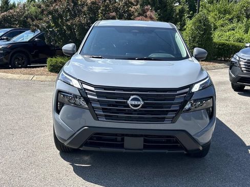 New 2026 Nissan Rogue SV FWD image 2