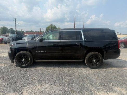 Used 2018 Chevrolet Suburban LT AWD/4WD image 2
