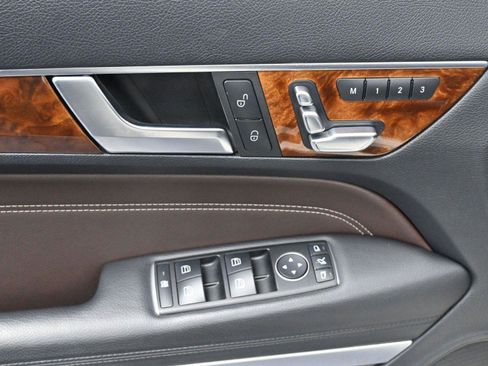 Used 2017 Mercedes-Benz E 400 Cabriolet image 11