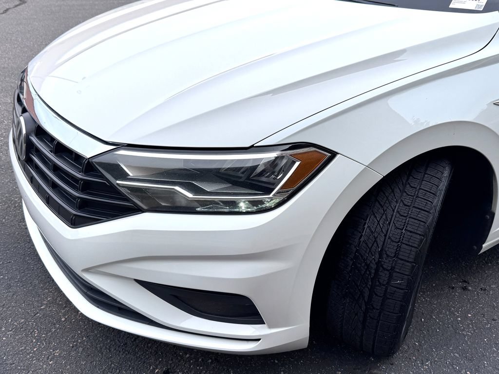 Used 2020 Volkswagen Jetta R-Line FWD image 5