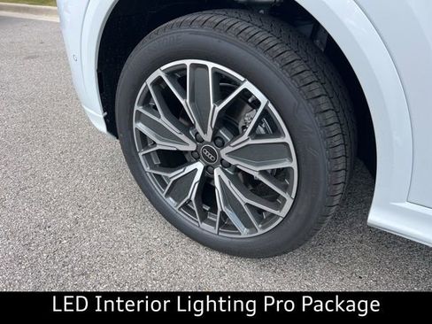 New 2025 Audi Q5 Premium Plus image 5