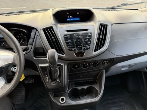 Used 2019 Ford Transit 250 148 Medium Roof image 27