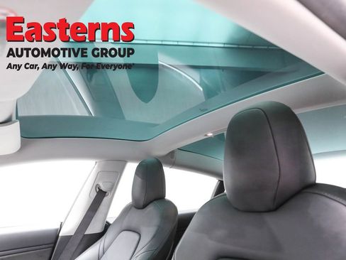 Used 2019 Tesla Model 3 Long Range image 31