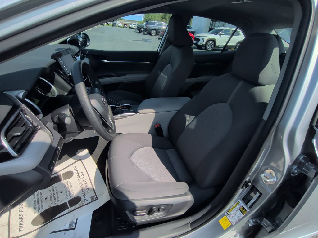Used 2024 Toyota Camry LE FWD image 11