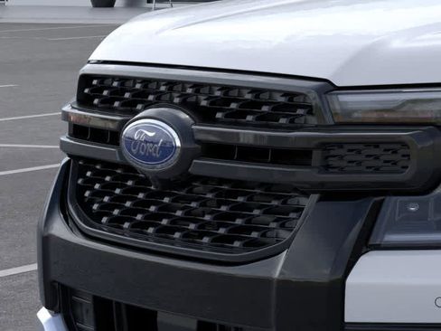New 2025 Ford Ranger Lariat w/ FX4 Off-Road Package image 17