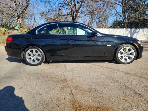 Used 2008 BMW 335i Convertible image 12