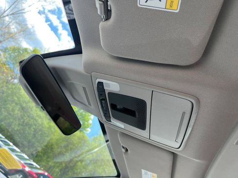 Used 2024 Honda CR-V EX-L image 27