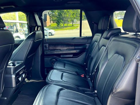 Used 2021 Ford Expedition Max Limited image 16