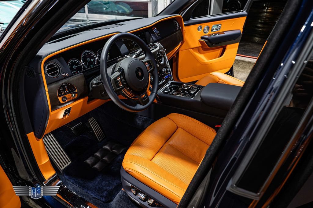 Used 2023 Rolls-Royce Cullinan w/ Cullinan Package AWD/4WD image 26