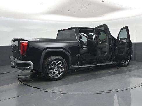 Used 2022 GMC Sierra 1500 SLT w/ SLT Convenience Package AWD/4WD image 54