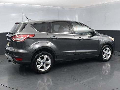 Used 2015 Ford Escape SE FWD image 3