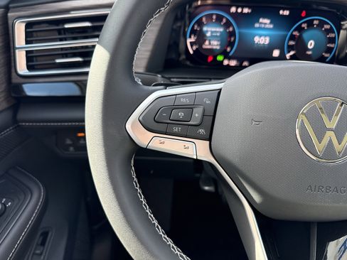 New 2026 Volkswagen Atlas SEL AWD/4WD image 16