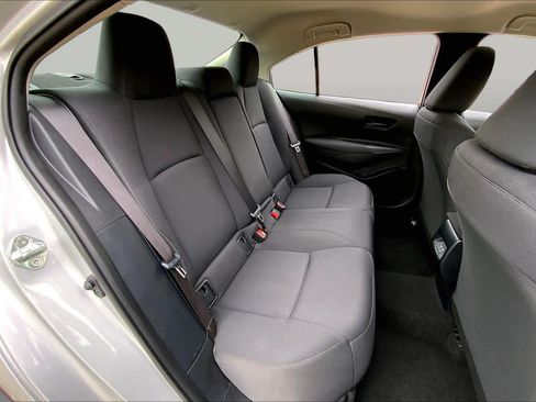 Used 2024 Toyota Corolla LE FWD image 19