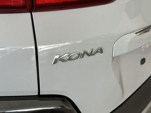 Used 2022 Hyundai Kona Limited FWD image 11