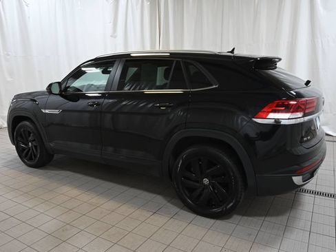 Used 2023 Volkswagen Atlas Cross Sport SE w/ Black Wheel Package AWD/4WD image 9