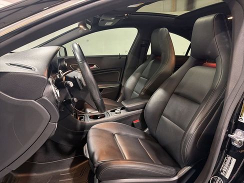 Used 2019 Mercedes-Benz CLA 250 image 21