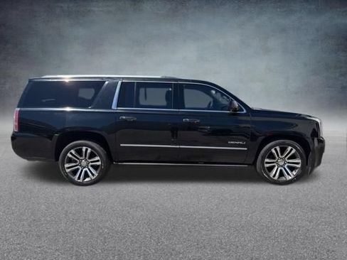Used 2018 GMC Yukon XL Denali w/ Denali Ultimate Package AWD/4WD image 6