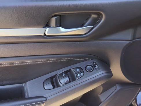 Used 2019 Nissan Altima 2.5 SL AWD/4WD image 8