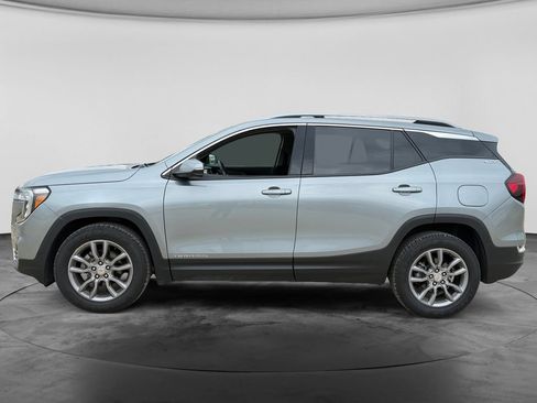 Used 2024 GMC Terrain SLT AWD/4WD image 6